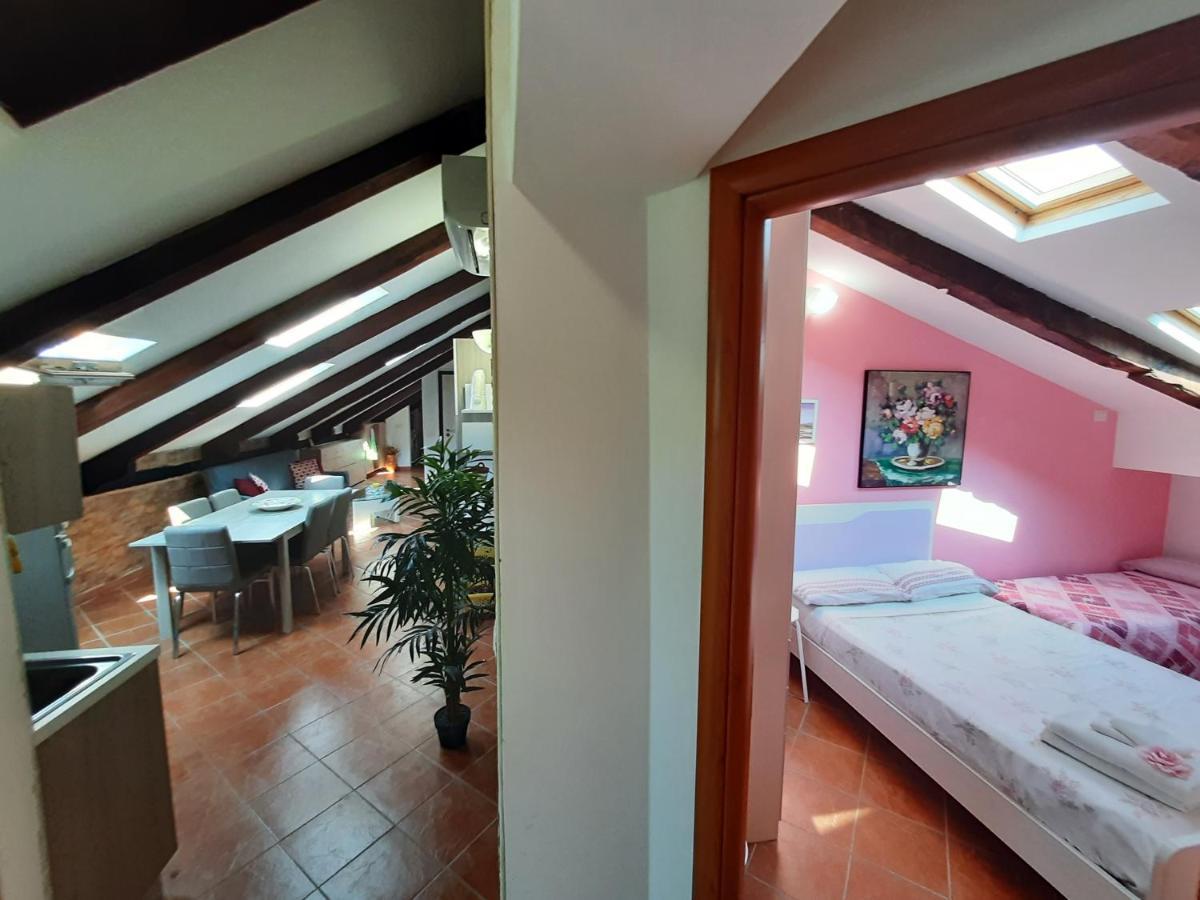Bed & Breakfast La Mansarda Naples Exterior photo