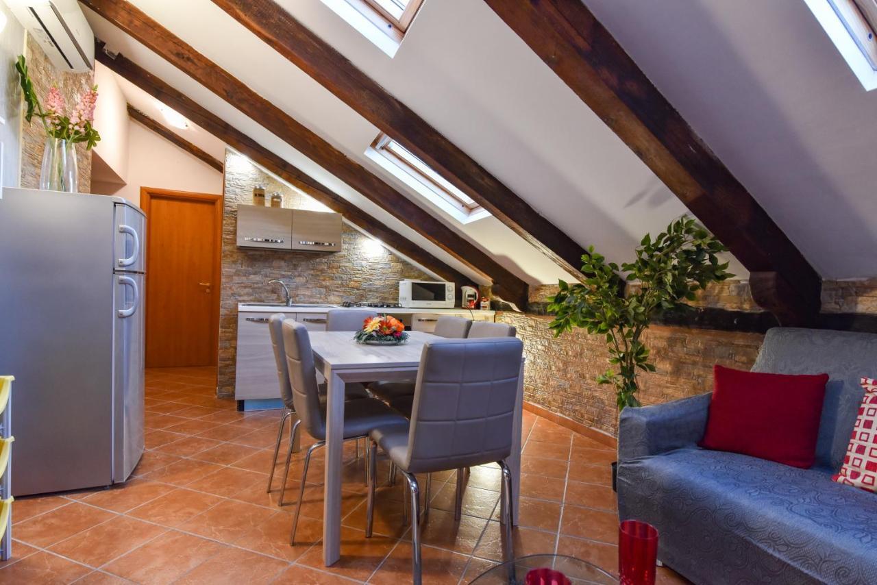 Bed & Breakfast La Mansarda Naples Exterior photo
